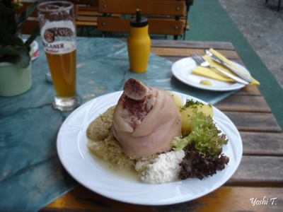 berlin_dinner_eisbein.jpg