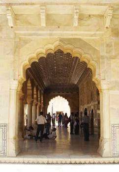 Jaipur_Amber_Fort_path.jpg