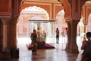 Jaipur_City_Palace2_Diwan-i-Khas_Silver-Jar.jpg