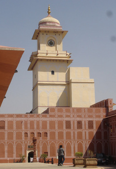 Jaipur_City_Palace5.jpg