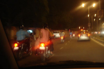 Jaipur_night-road.jpg