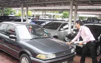 Thai_parking.jpg